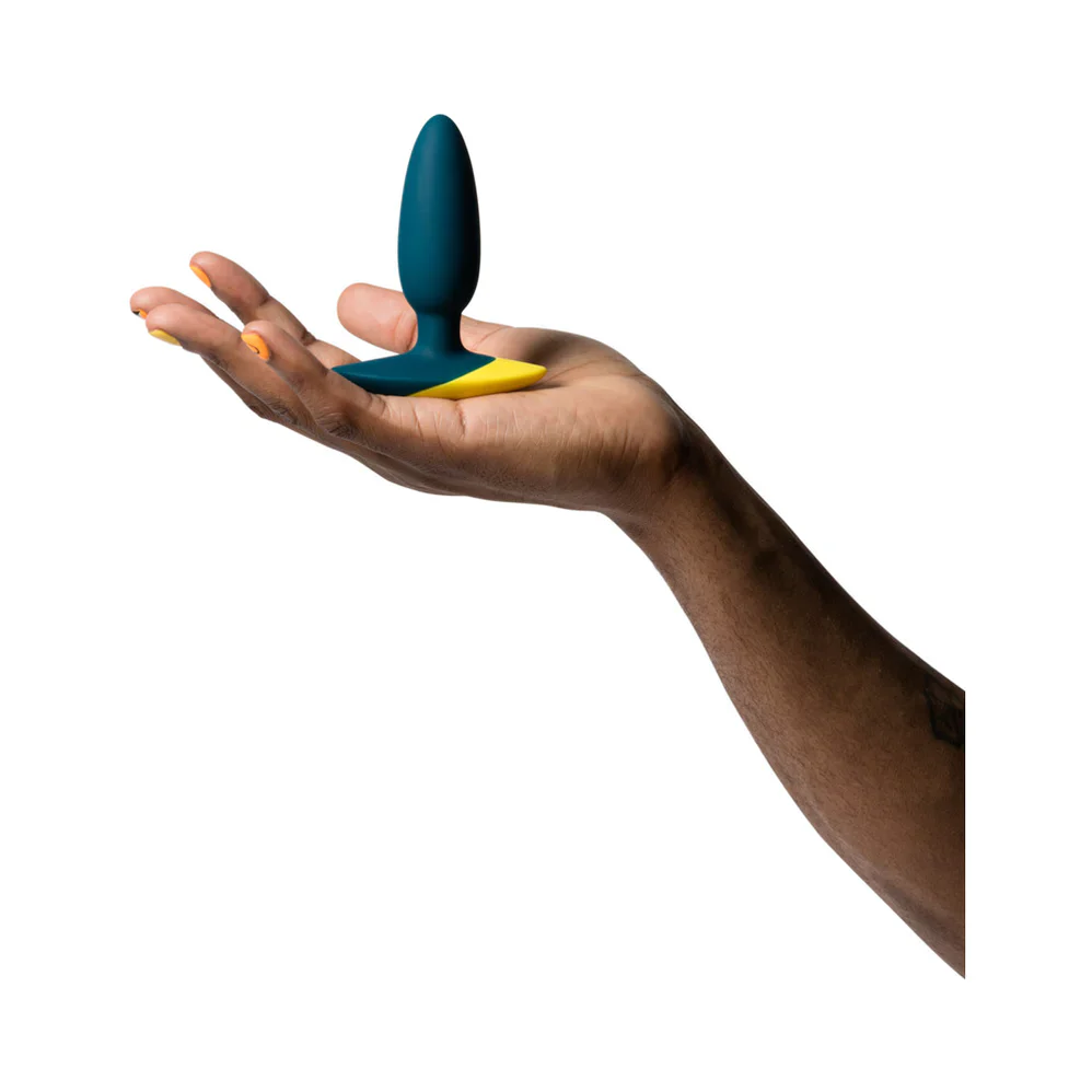 A Vibrating Butt Plug - The ROMP Bass - Image 5
